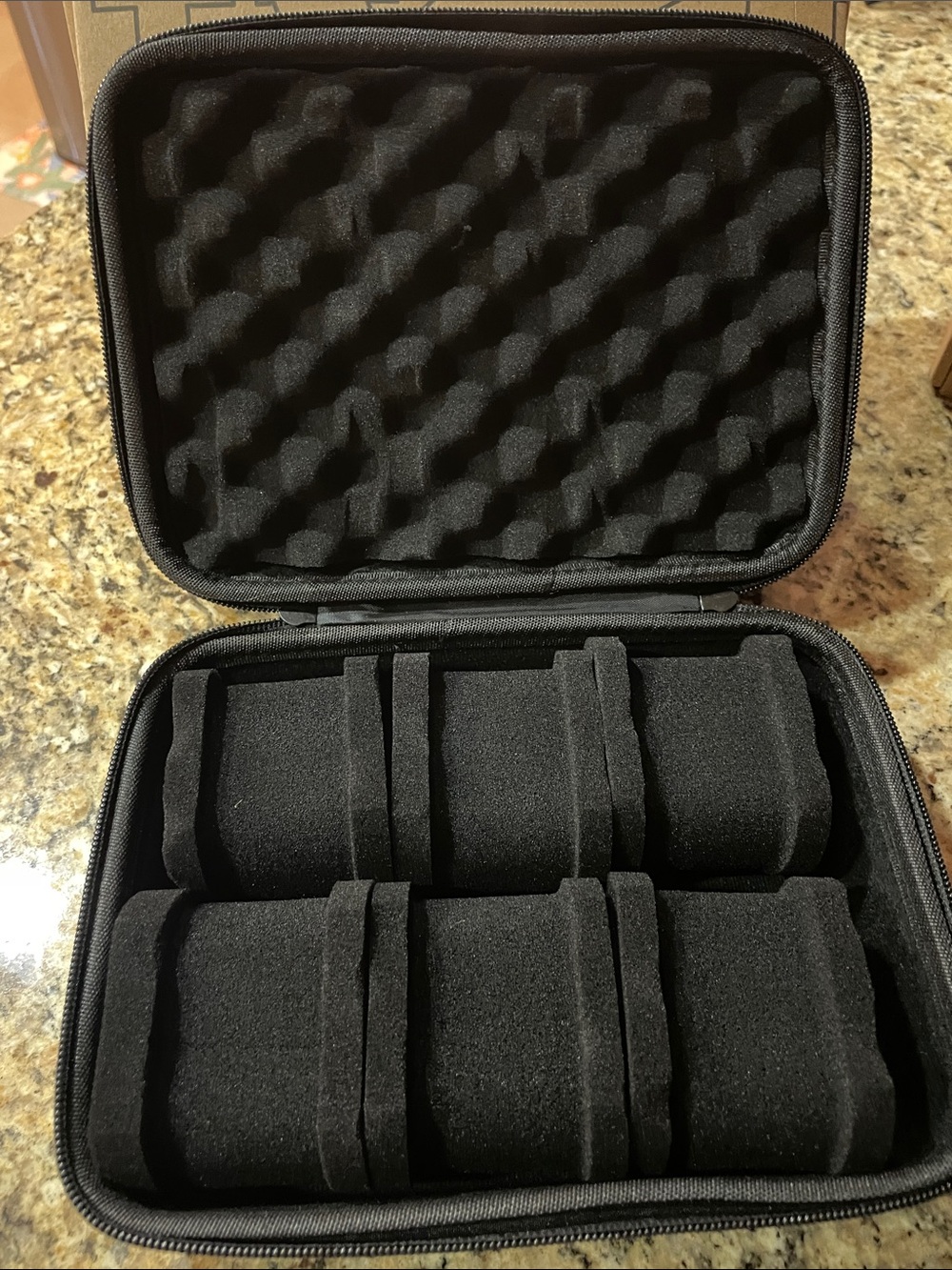 Invicta Black with Yellow Logo Travel Watch Case - Picture 3 of 3
